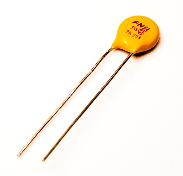 Варистор Size D-10mm BVR10D511K 510V 10% HEL (P/N VDR-10D511K)